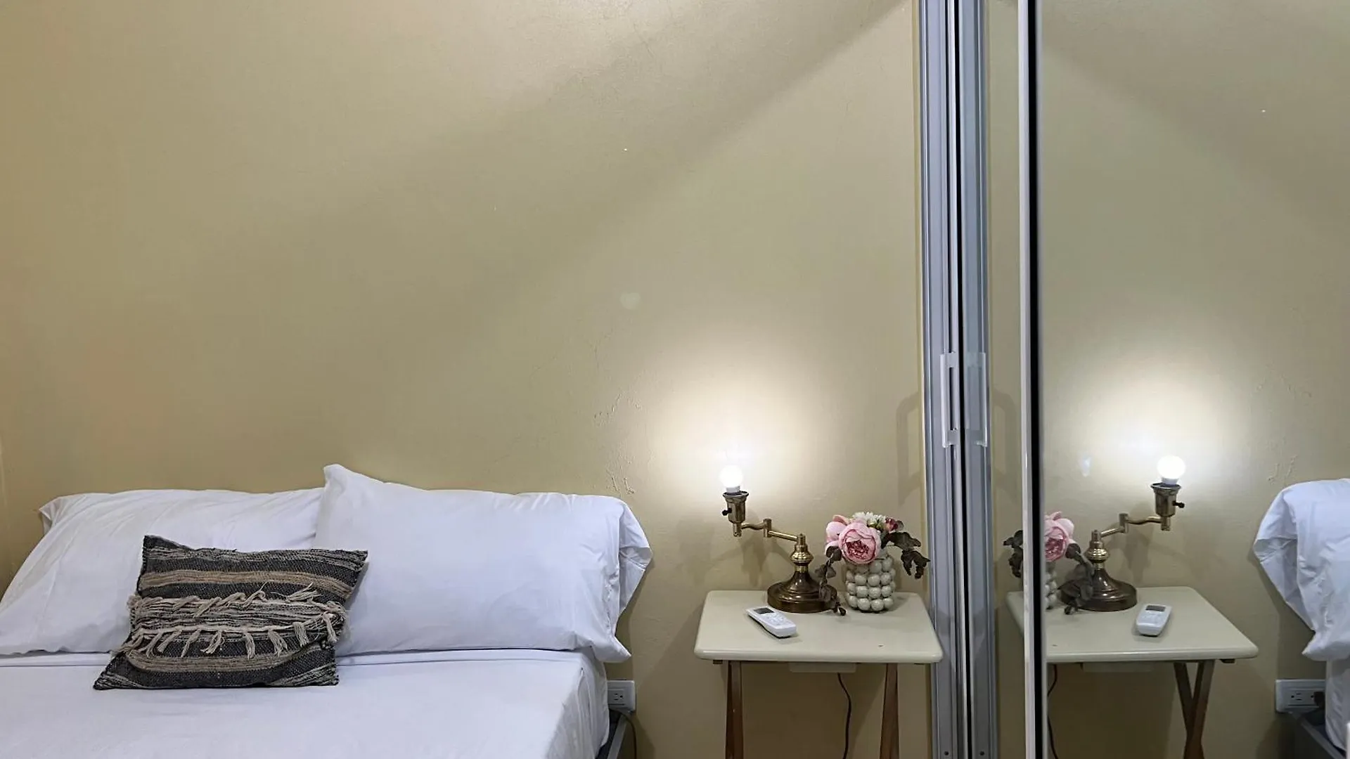 פוארטו פלטה J&W Apartment
